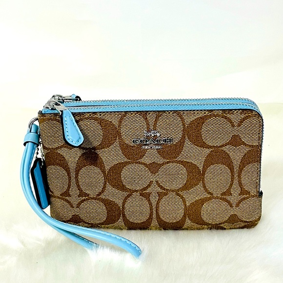 NWT Coach khaki Double Zip Wristlet. - Picture 7 of 10
